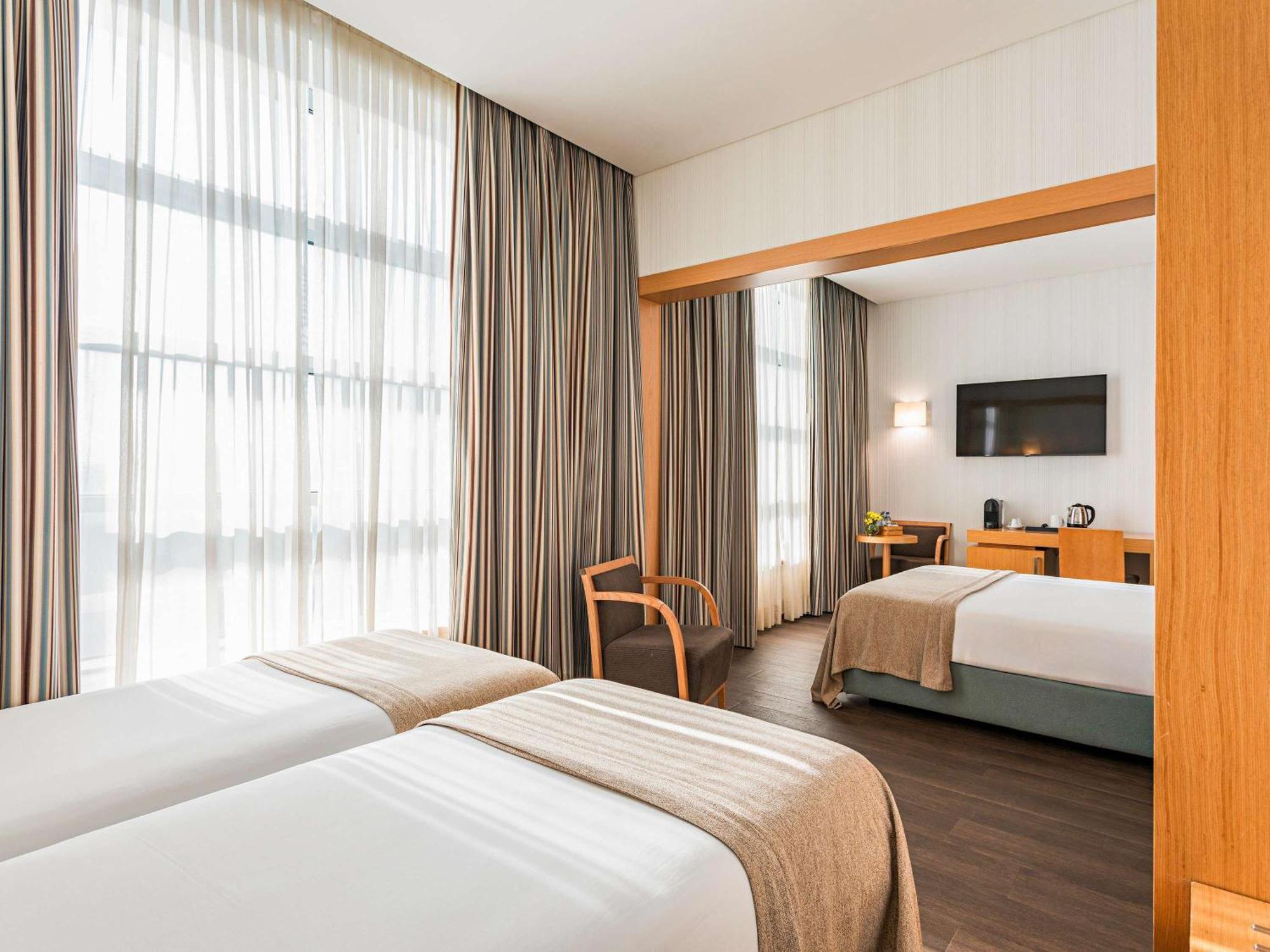 Mercure Lisboa Алмада Экстерьер фото