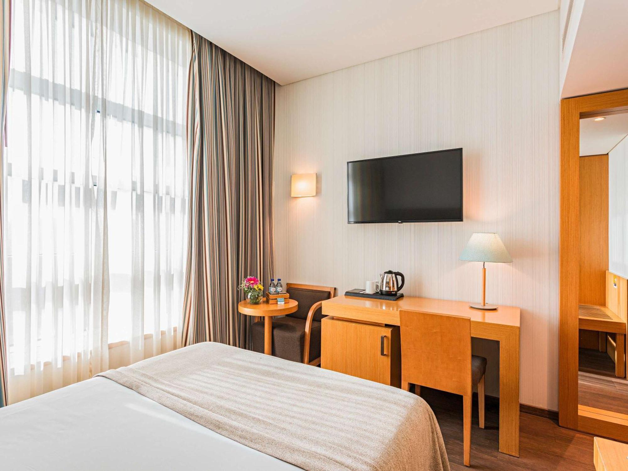Mercure Lisboa Алмада Экстерьер фото