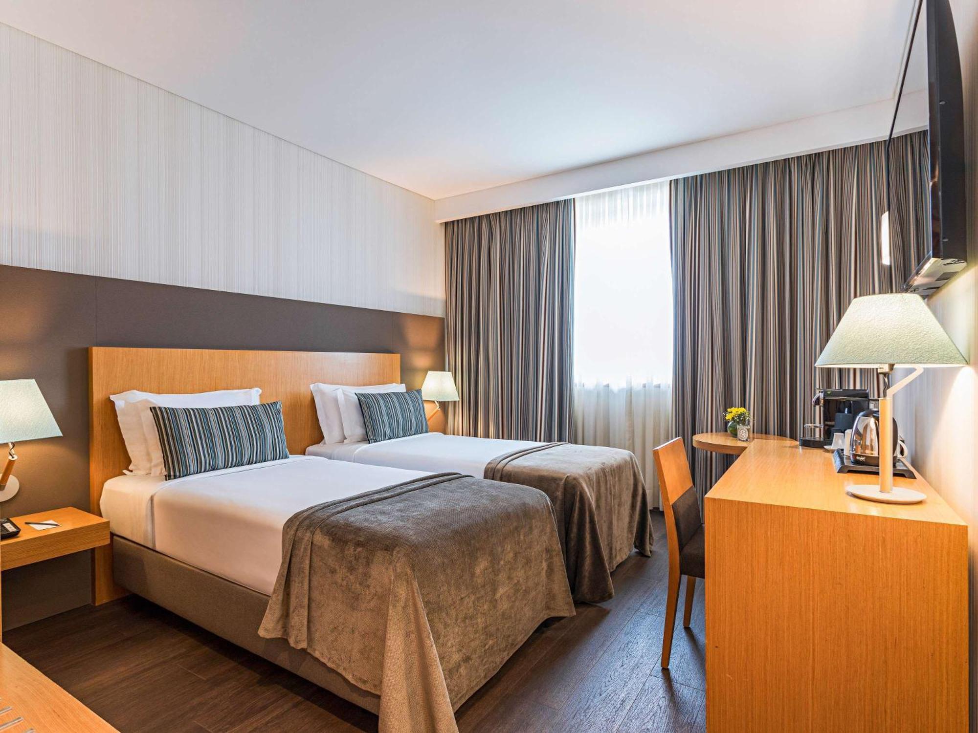Mercure Lisboa Алмада Экстерьер фото