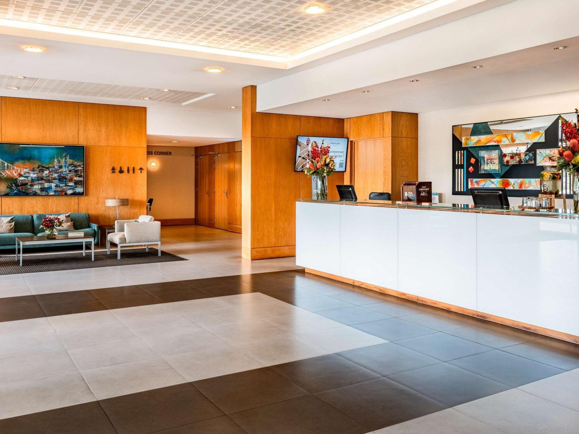 Mercure Lisboa Алмада Экстерьер фото