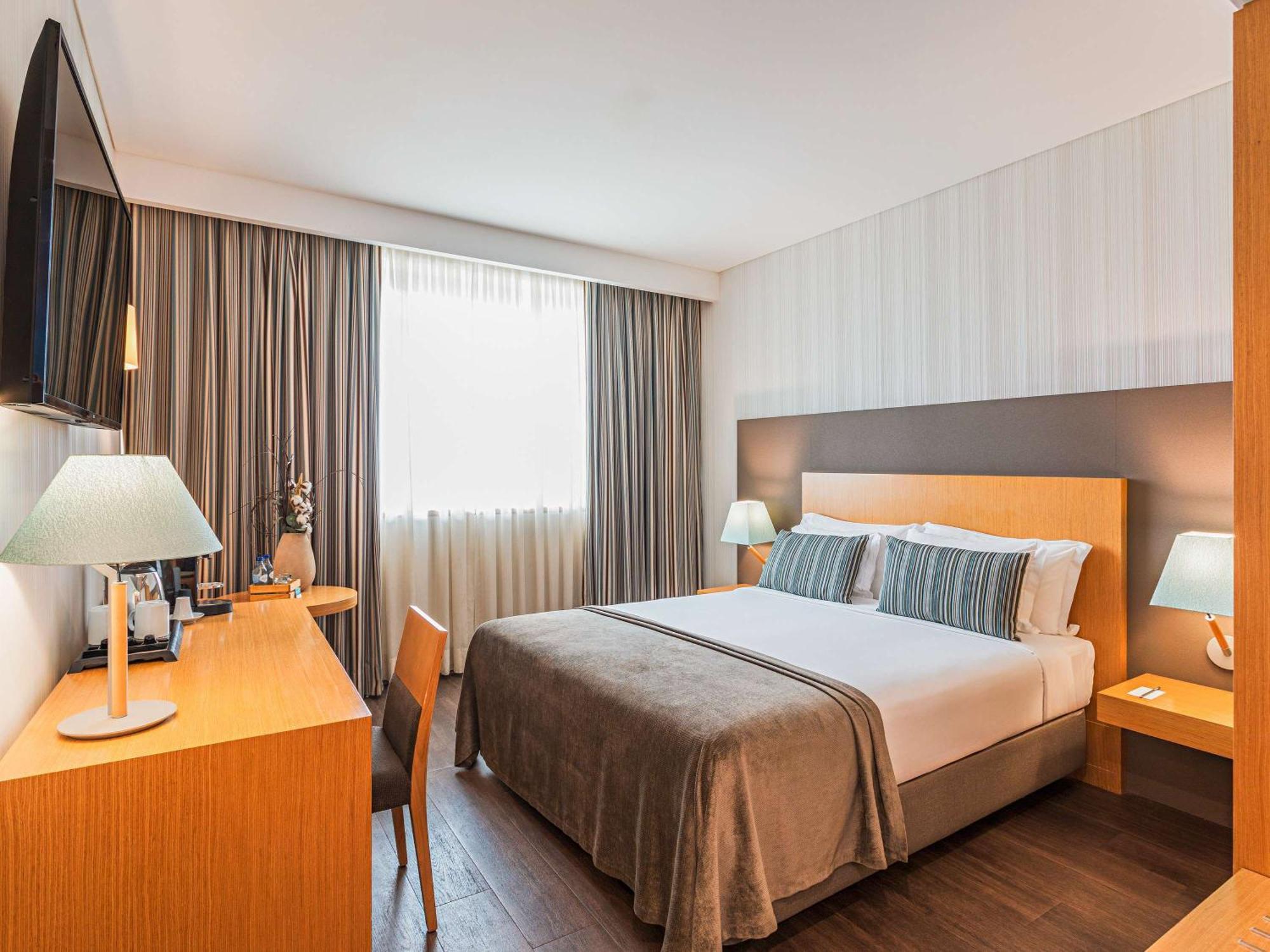 Mercure Lisboa Алмада Экстерьер фото